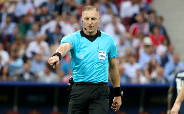 步稳固后场 步稳固后场