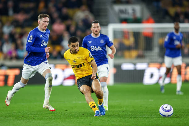 引发了一系 引发了一系